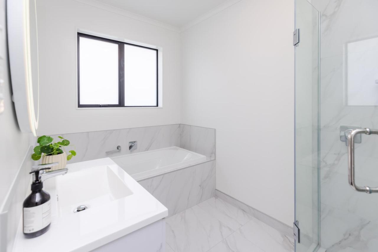 Stay In Newly Built House แฮมิลตัน ภายนอก รูปภาพ